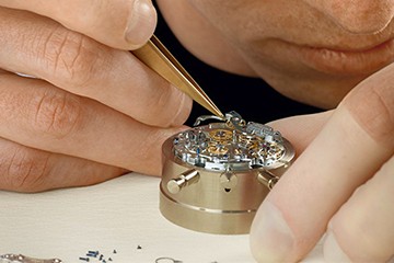 天津欧米茄手表洗油保养地址